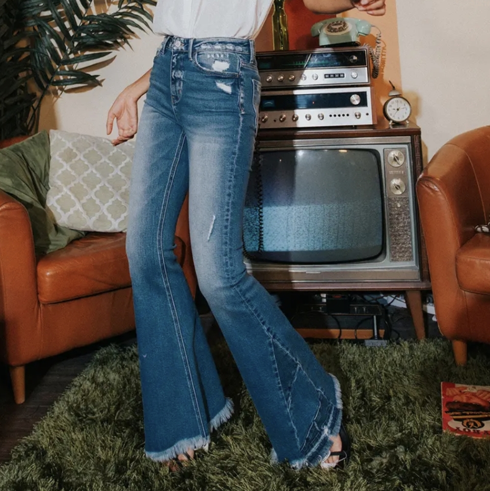 Vervet by Flying Monkey Patch Me Flare Jeans NWT